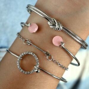 Layered Silver Metal Knotted Ring 4pc Bracelet Set